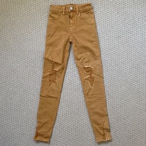 American Eagle high rise distressed jegging